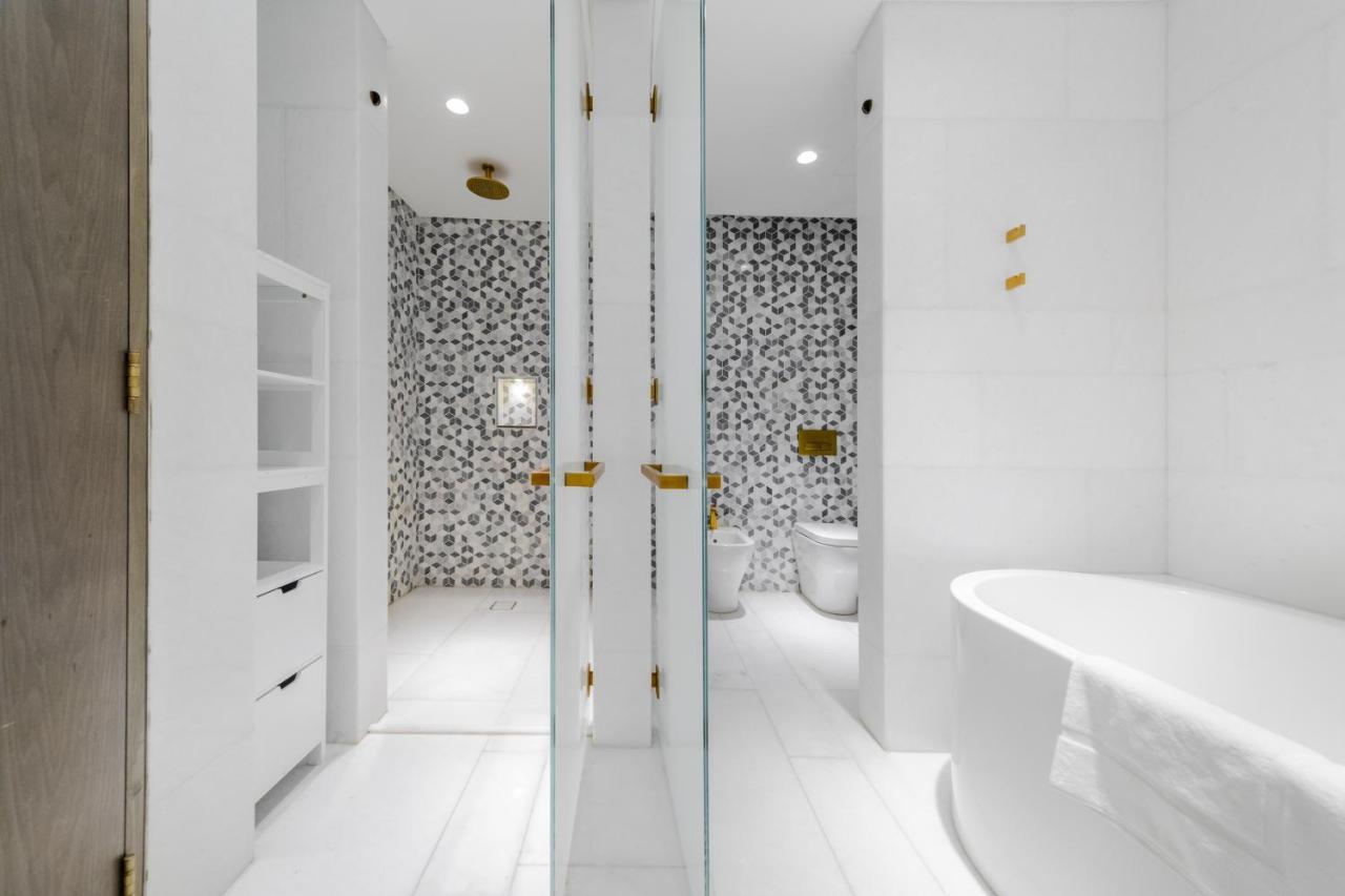 Eden's Homes & - Five Palm Residences Apartment Dubai