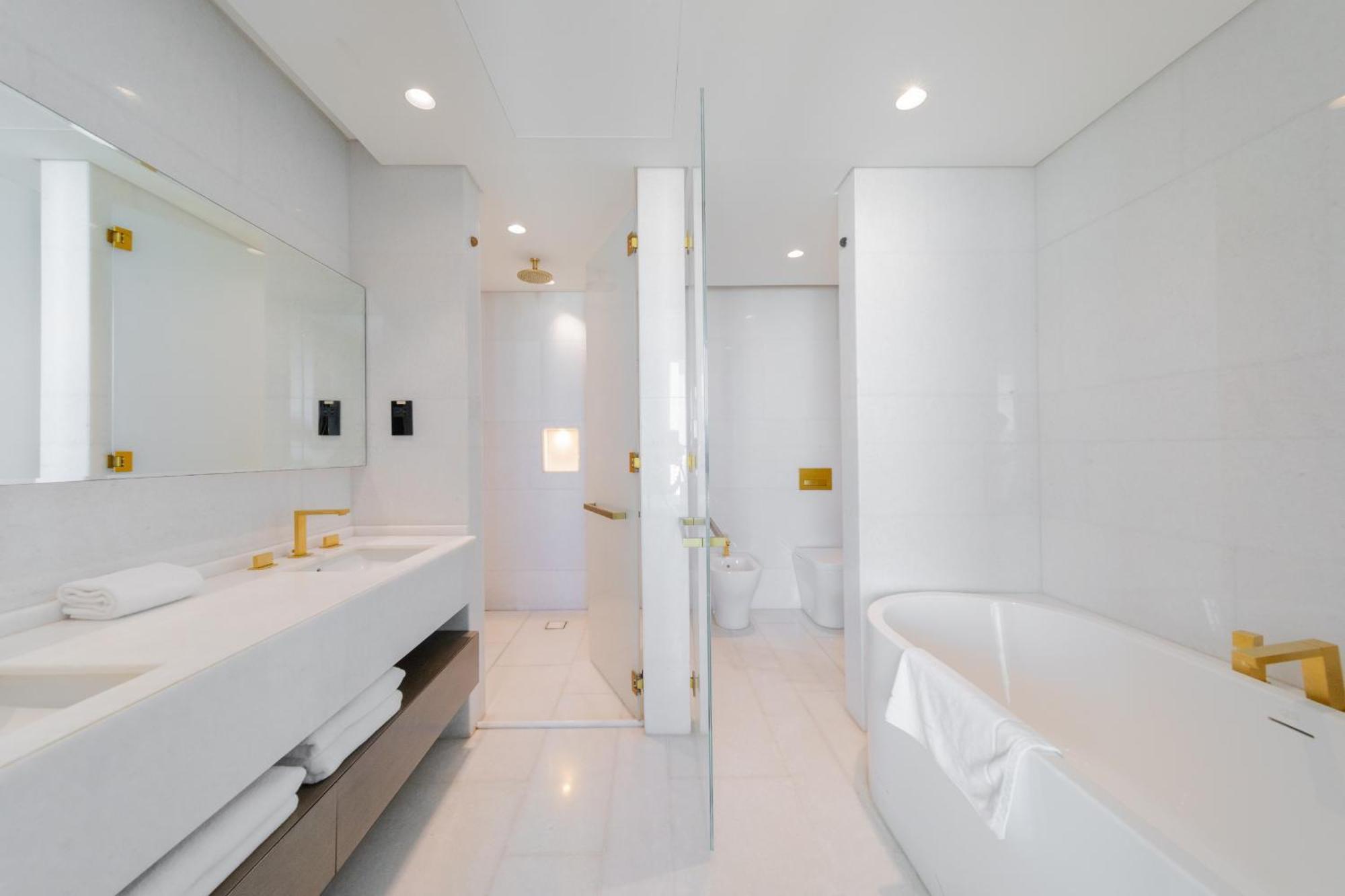 Apartment Eden's Homes & - Five Palm Residences *